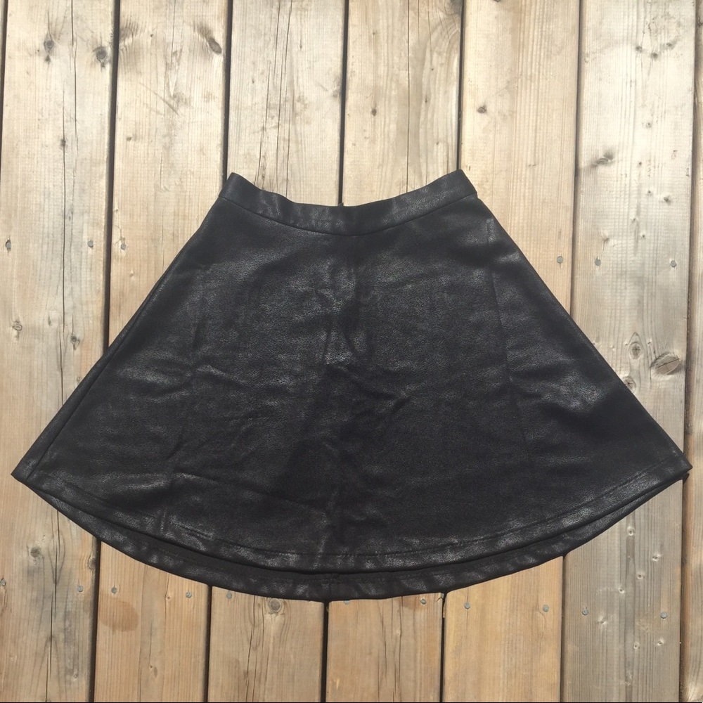 ☀️2 for 10☀️ Dynamite Faux Leather Skirt